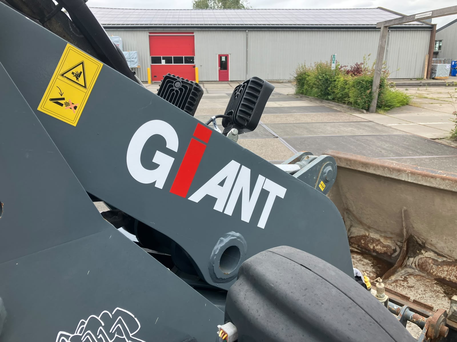 Giant 6004T midishovel - Image 10