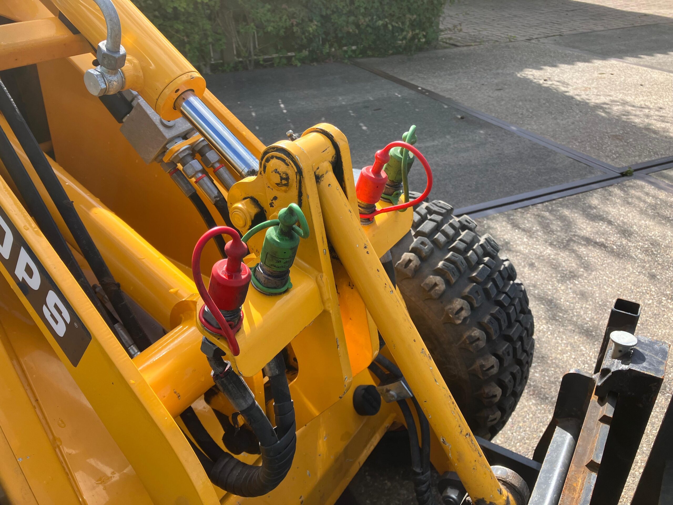 Knikmops 100 minishovel - Image 8