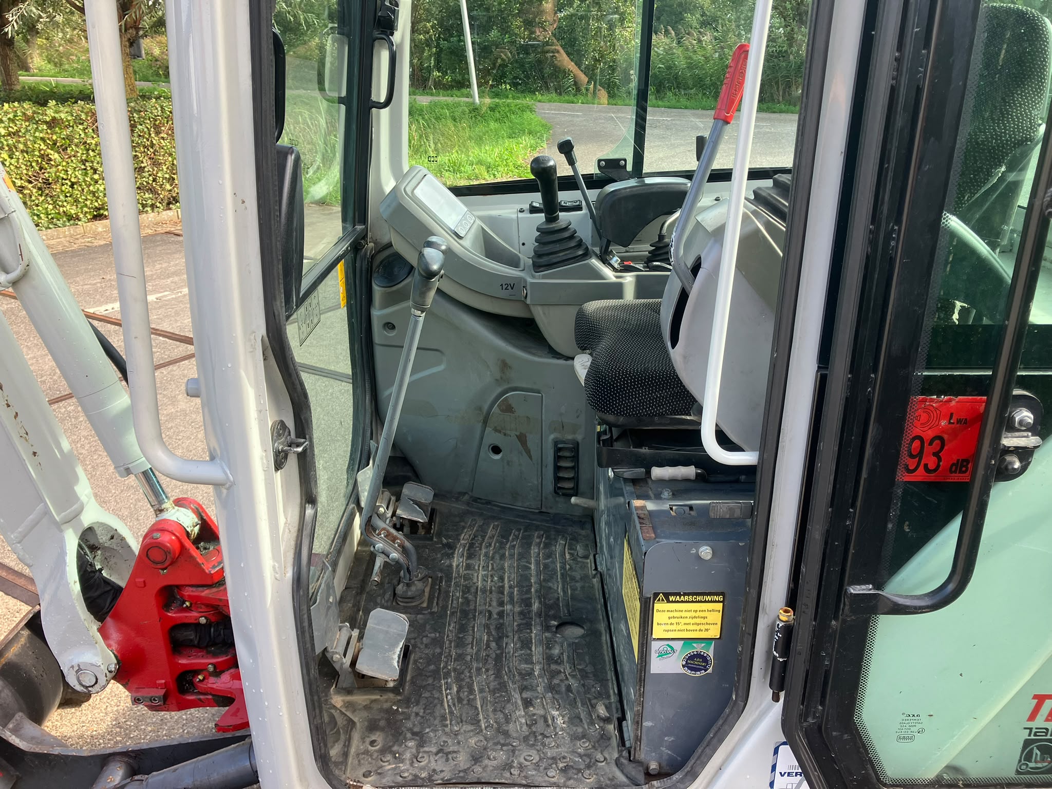 Cabine Takeuchi minigraver