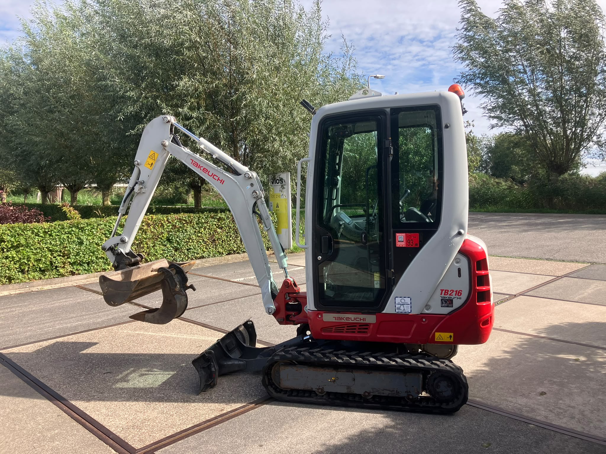 Takeuchi BJ2021, 3080 uren