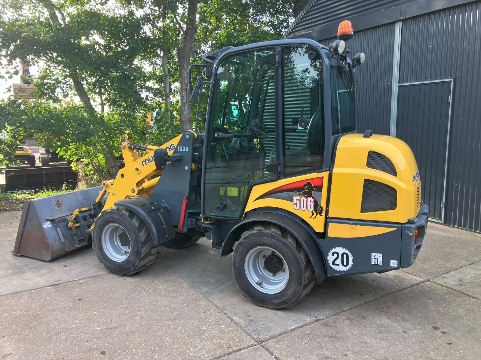 Mustang / Manitou AL506 met verwarming
