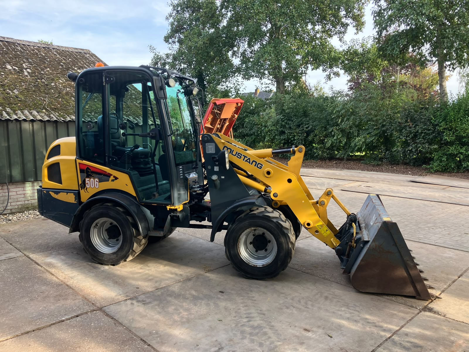 Manitou AL506 met direct inzetbaar